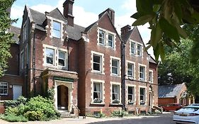 Canterbury Hotel Cottages And Apartment'S